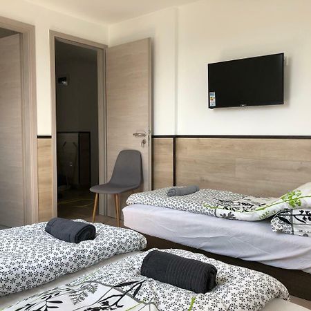 Juno Apartman Vendeghaz ميسكولك المظهر الخارجي الصورة