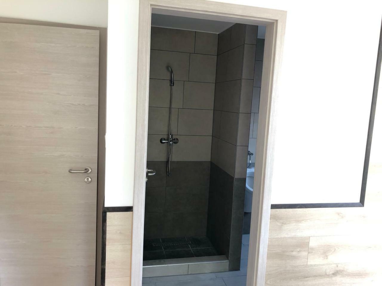 Juno Apartman Vendeghaz ميسكولك المظهر الخارجي الصورة