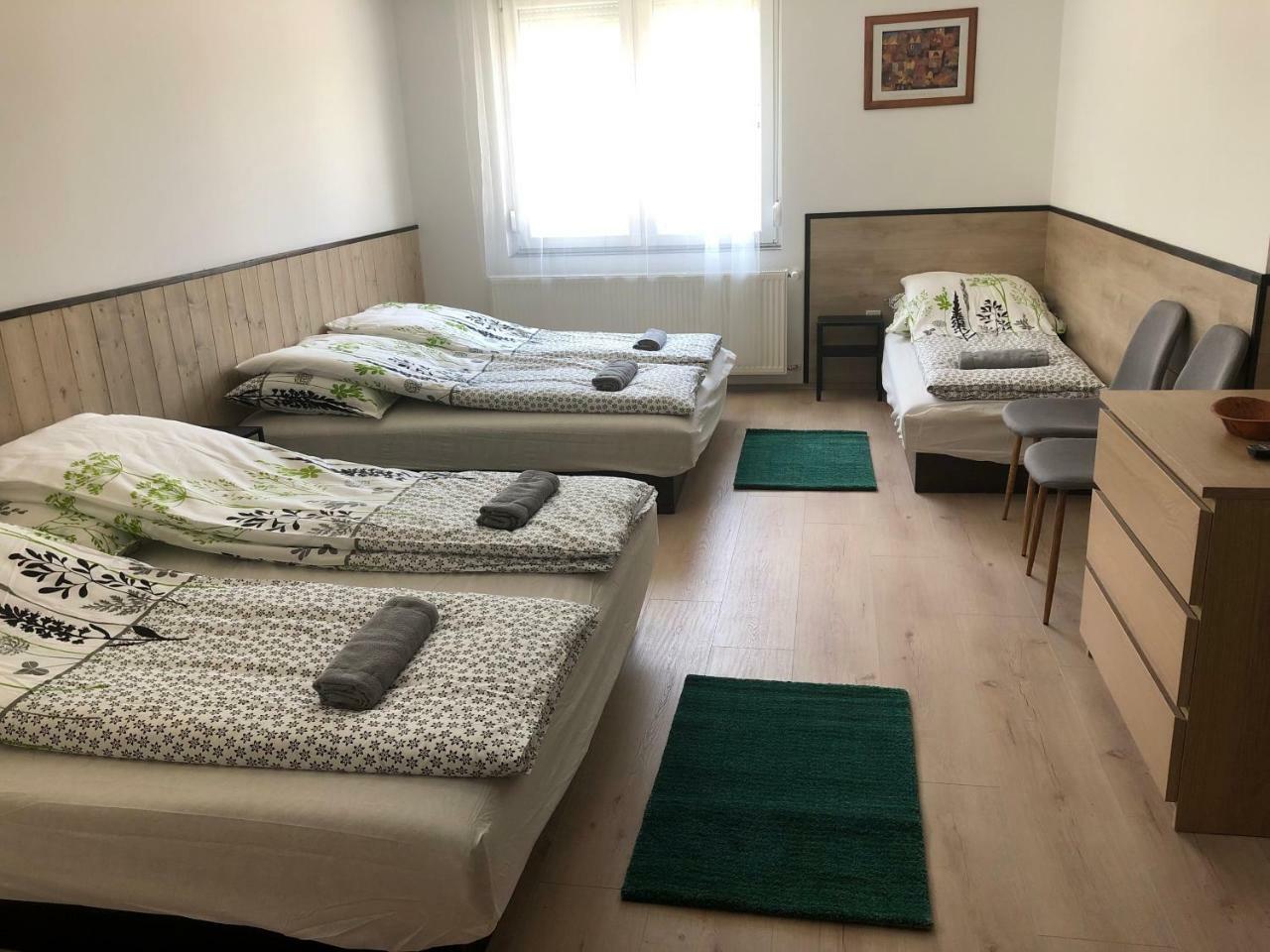 Juno Apartman Vendeghaz ميسكولك المظهر الخارجي الصورة
