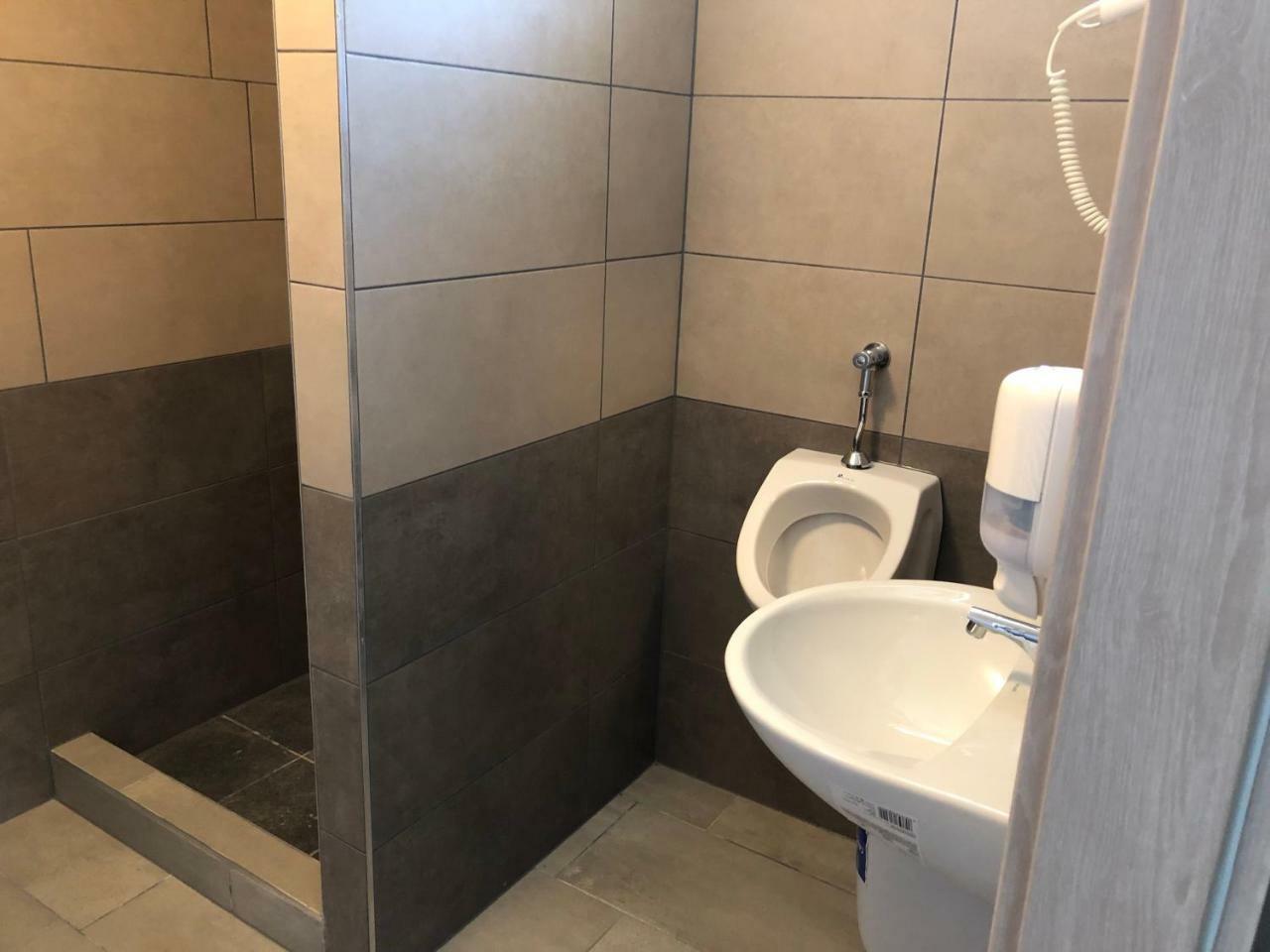 Juno Apartman Vendeghaz ميسكولك المظهر الخارجي الصورة