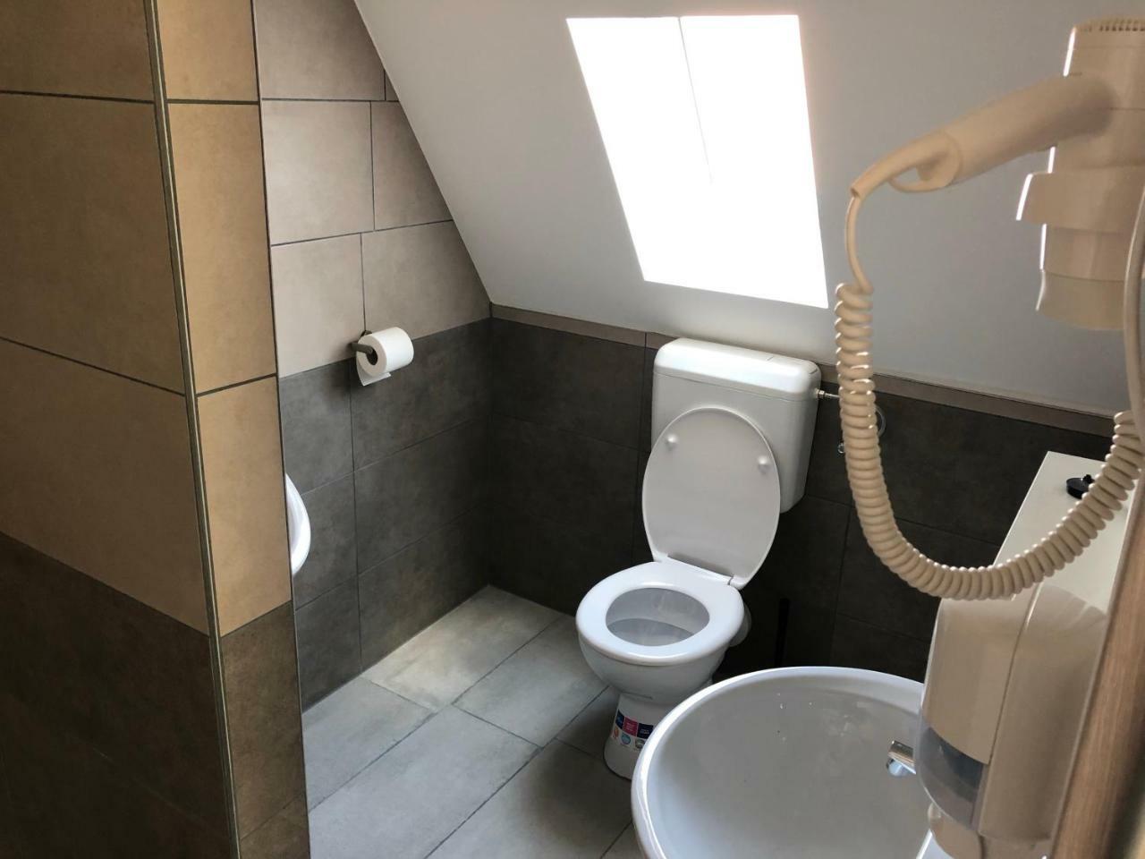 Juno Apartman Vendeghaz ميسكولك المظهر الخارجي الصورة